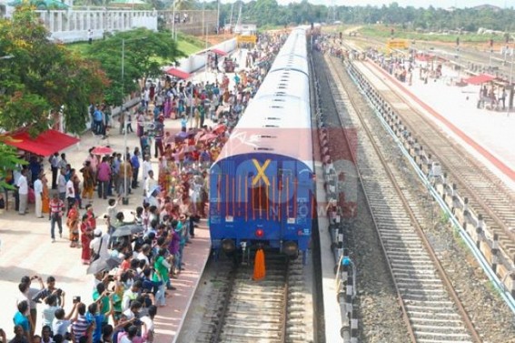 All Tickets sold of Tripura Sundari Express: Travelling public rejoice at the resumption of train services All Tickets sold of Tripura Sundari Express: Travelling public rejoice at the resumption of train services